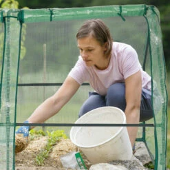 Relaxdays, Serre Avec Bâche, Deux Portes, Toit Pointu, Abri En PE, H X L X P : 90 X 180 X 90 cm, Vert -France Serre de jardin Soldes 2022 61314341 4